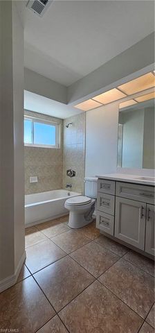 420 SE 15th TER, Cape Coral, FL 33990