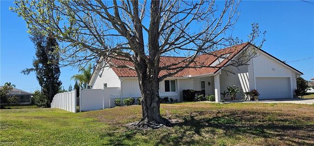 420 SE 15th TER, Cape Coral, FL 33990