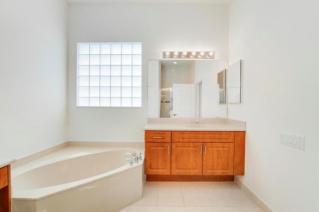 9486 Vercelli Street, Lake Worth, FL 33467