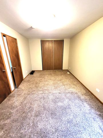 1740 Cumberland Road, Aurora, IL 60504