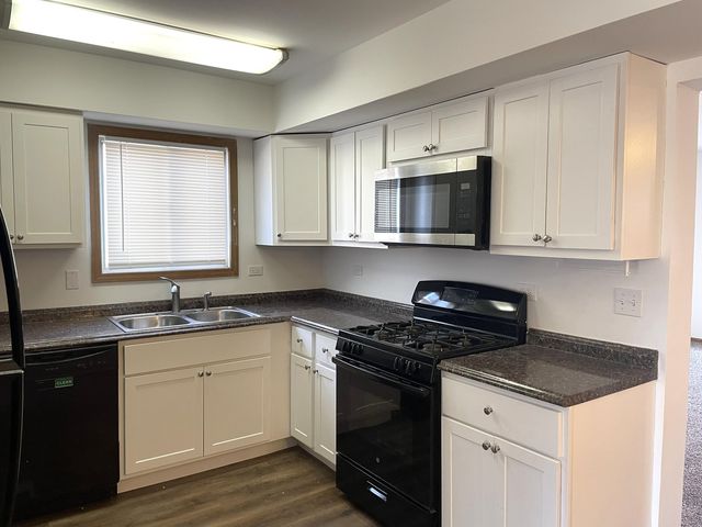 1740 Cumberland Road, Aurora, IL 60504