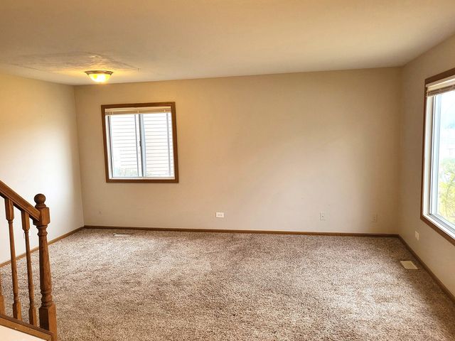 1740 Cumberland Road, Aurora, IL 60504