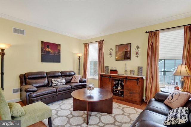 28 HUNT RUN DR, New Freedom, PA 17349