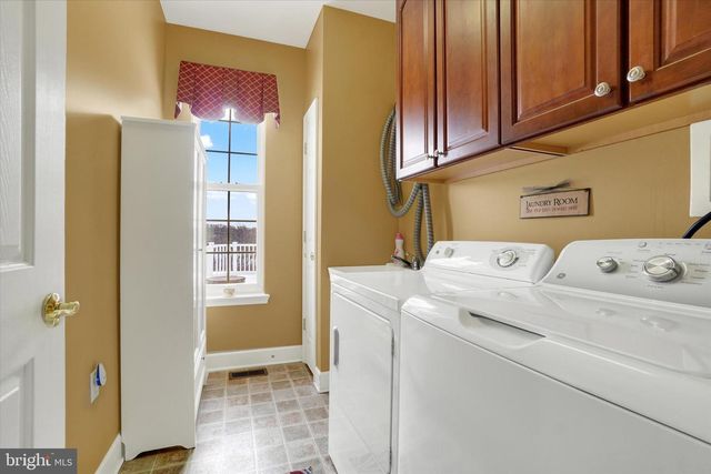 28 HUNT RUN DR, New Freedom, PA 17349