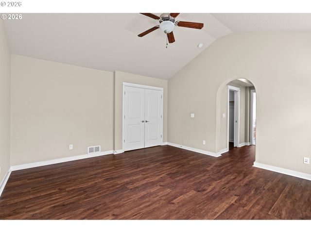 6148 Ne WHITEWOOD Dr, Hillsboro, OR 97124
