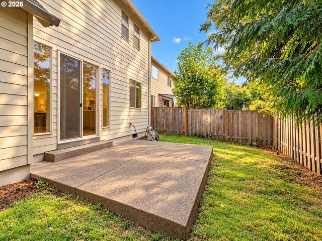 6148 Ne WHITEWOOD Dr, Hillsboro, OR 97124