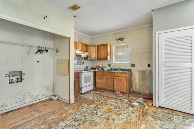 9944 John Hall Lane, Foley, AL 36535