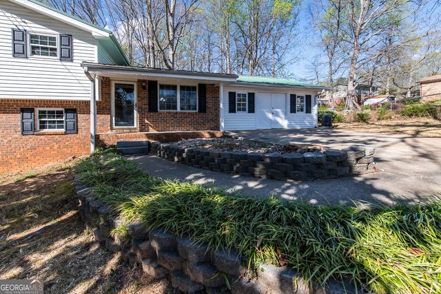 6225 Pebble Drive, Douglasville, GA 30135