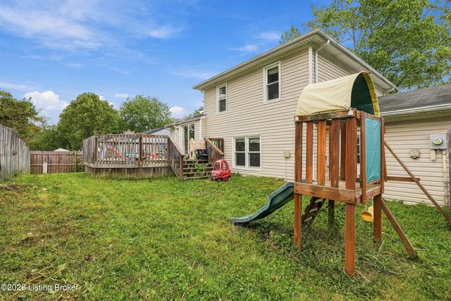 4818 Redmon Ct, Louisville, KY 40291