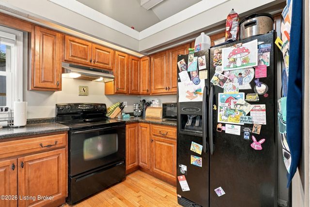 4818 Redmon Ct, Louisville, KY 40291
