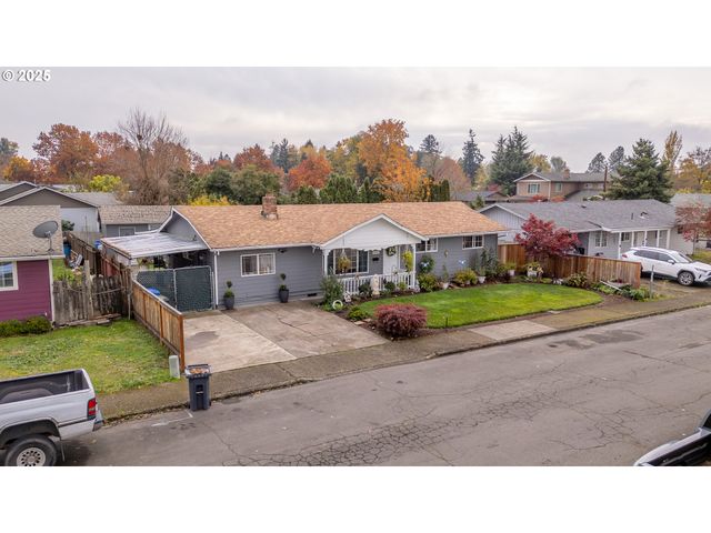 2440 Ne VALLEJO St, Salem, OR 97301
