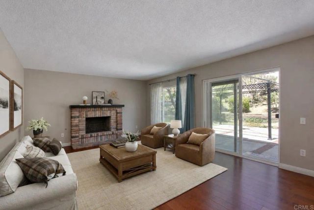 1140 Countrywood Lane, Vista, CA 92081
