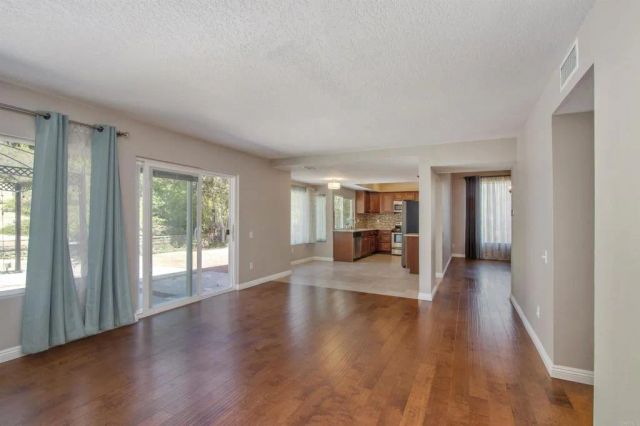 1140 Countrywood Lane, Vista, CA 92081
