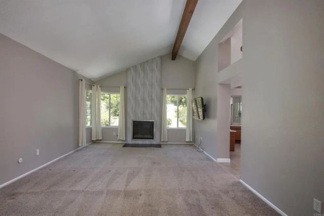 1140 Countrywood Lane, Vista, CA 92081