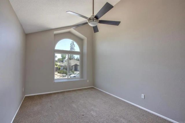 1140 Countrywood Lane, Vista, CA 92081