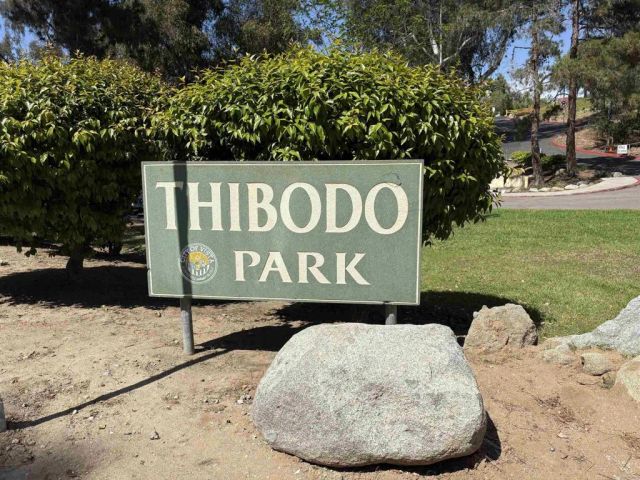 1140 Countrywood Lane, Vista, CA 92081