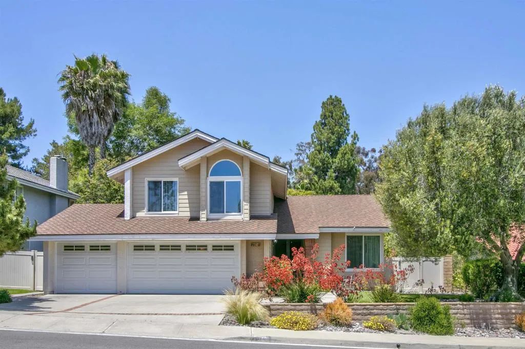 1140 Countrywood Lane, Vista, CA 92081