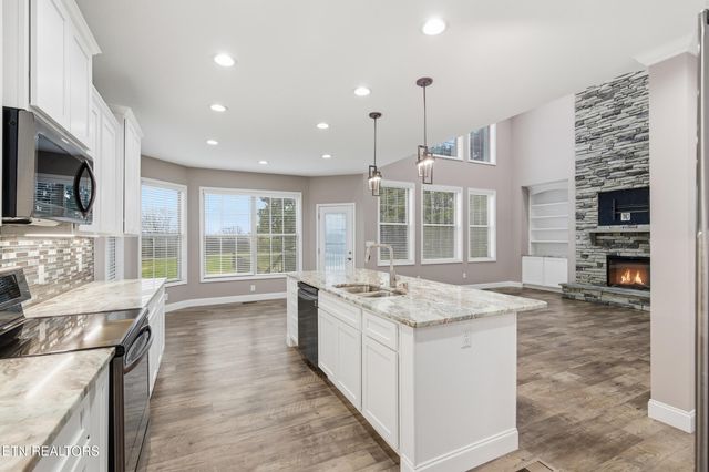 3416 Roy Ave, Maryville, TN 37804