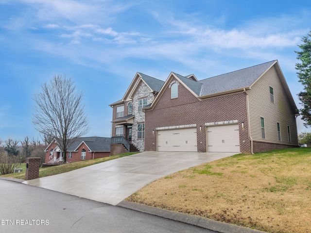 3416 Roy Ave, Maryville, TN 37804