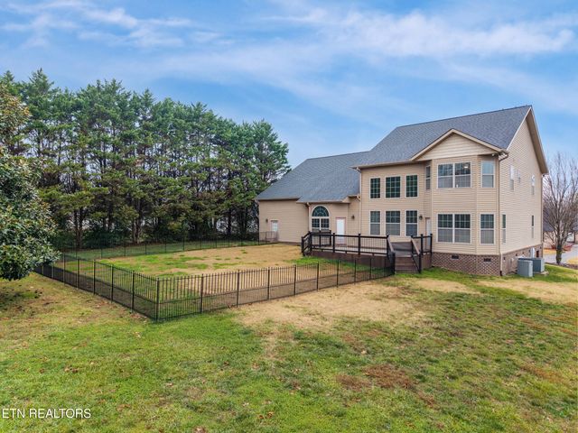 3416 Roy Ave, Maryville, TN 37804