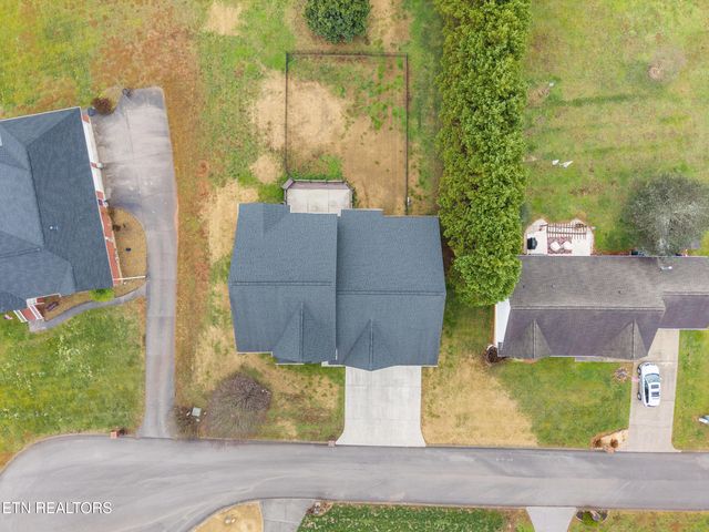 3416 Roy Ave, Maryville, TN 37804