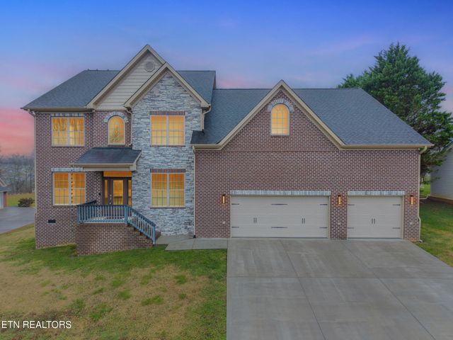 3416 Roy Ave, Maryville, TN 37804