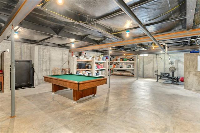 9661 W 343rd Street, Paola, KS 66071