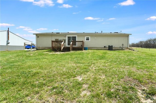 9661 W 343rd Street, Paola, KS 66071