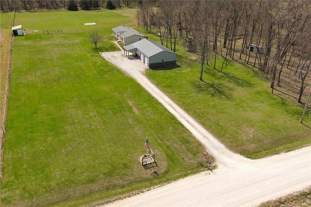 9661 W 343rd Street, Paola, KS 66071