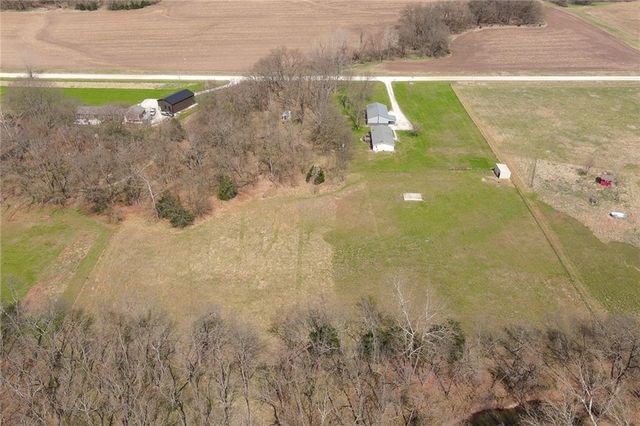 9661 W 343rd Street, Paola, KS 66071