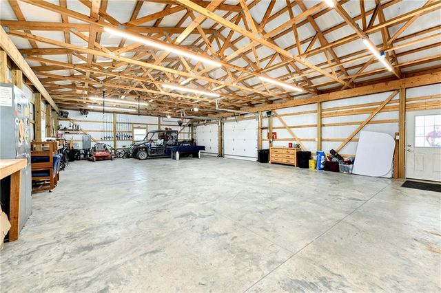 9661 W 343rd Street, Paola, KS 66071