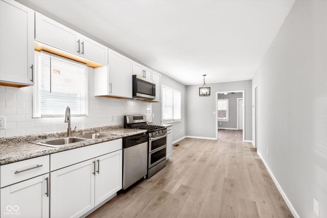 2037 Houston Street, Indianapolis, IN 46218