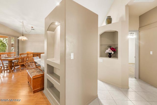 2652 S Falcon View Drive, Tucson, AZ 85713