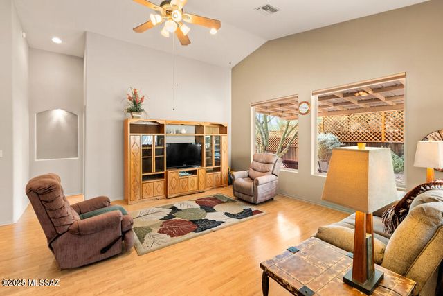 2652 S Falcon View Drive, Tucson, AZ 85713