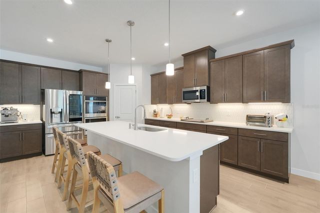 9844 PINE MILL COURT, Clermont, FL 34711