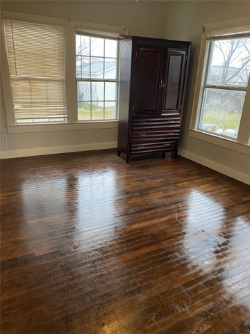 3000 N Locust, Denton, TX 76209