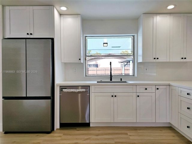 11101 NW 19th St, Pembroke Pines, FL 33026