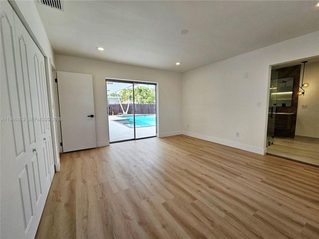 11101 NW 19th St, Pembroke Pines, FL 33026