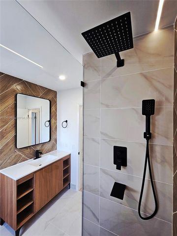 11101 NW 19th St, Pembroke Pines, FL 33026