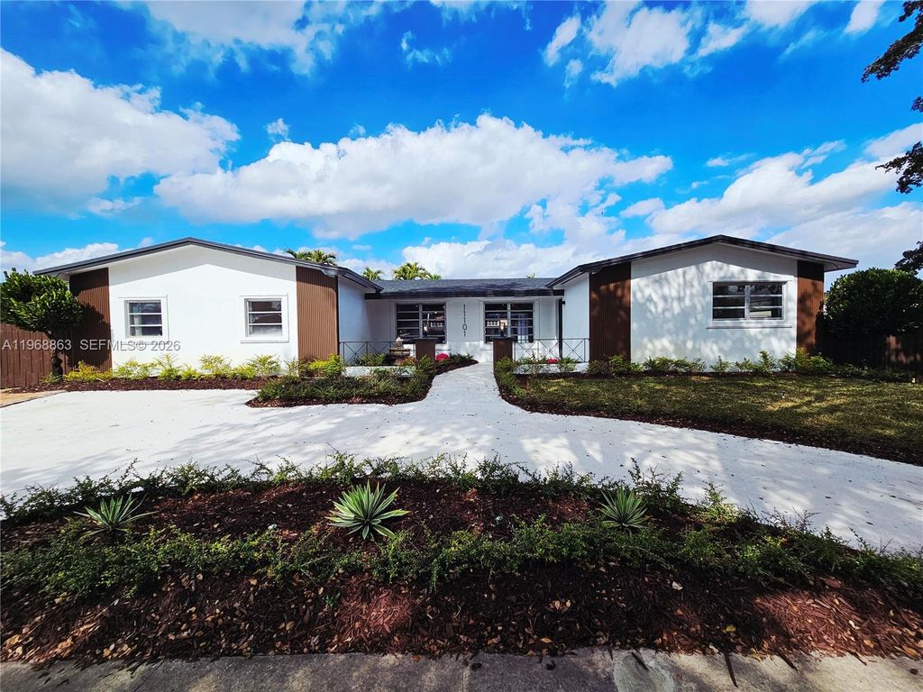 11101 NW 19th St, Pembroke Pines, FL 33026