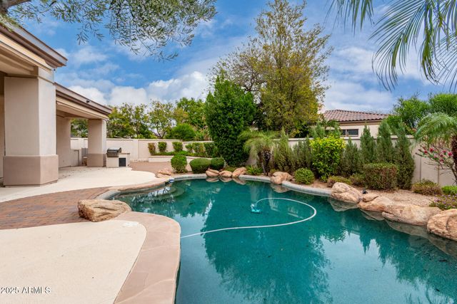 8317 E Feathersong Lane, Scottsdale, AZ 85255