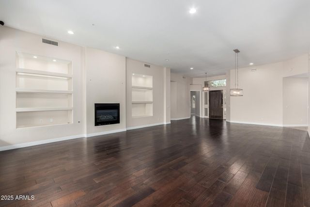 8317 E Feathersong Lane, Scottsdale, AZ 85255