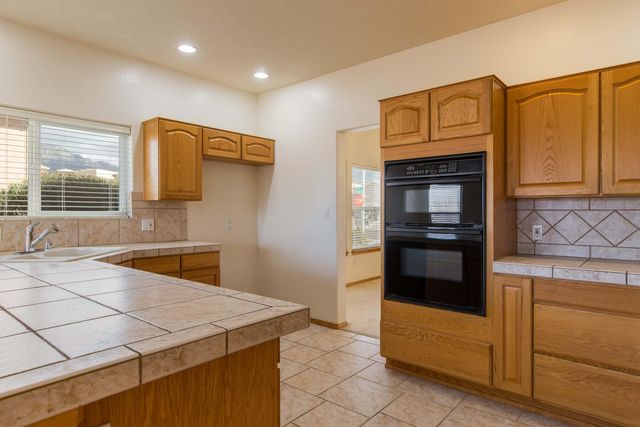 11209 Jordan Avenue NE, Albuquerque, NM 87122