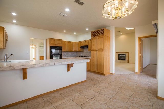 11209 Jordan Avenue NE, Albuquerque, NM 87122