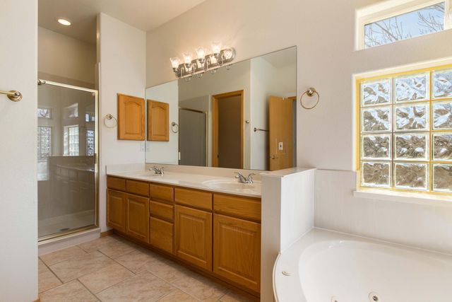 11209 Jordan Avenue NE, Albuquerque, NM 87122