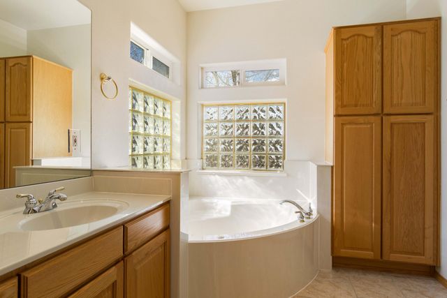 11209 Jordan Avenue NE, Albuquerque, NM 87122