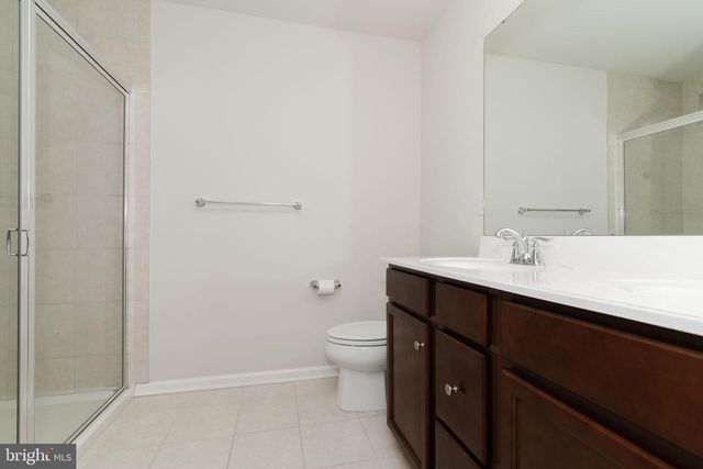 6 SPARROW CIR, Sewell, NJ 08080