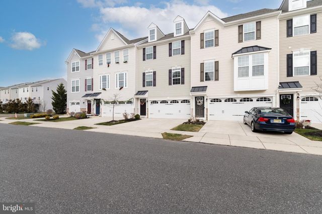 6 SPARROW CIR, Sewell, NJ 08080