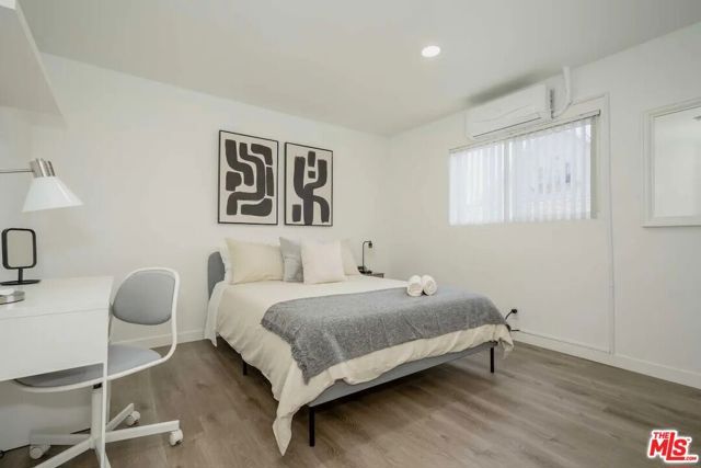 2417 S Budlong Avenue 4, Los Angeles, CA 90007
