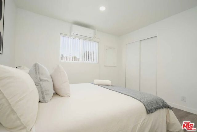 2417 S Budlong Avenue 4, Los Angeles, CA 90007